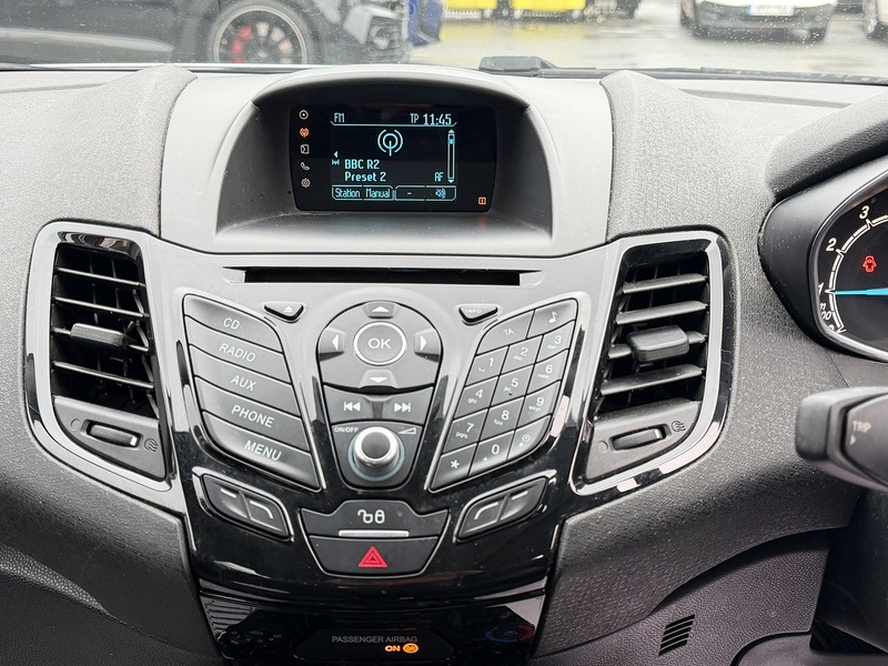 Ford Fiesta 1.0T EcoBoost Zetec Hatchback 5dr Petrol Powershift Euro 6 (100 ps) - U2345