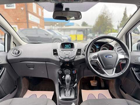 Ford Fiesta 1.0T EcoBoost Zetec Hatchback 5dr Petrol Powershift Euro 6 (100 ps) - U2345