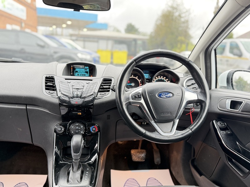 Ford Fiesta 1.0T EcoBoost Zetec Hatchback 5dr Petrol Powershift Euro 6 (100 ps) - U2345