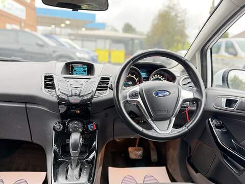 Ford Fiesta 1.0T EcoBoost Zetec Hatchback 5dr Petrol Powershift Euro 6 (100 ps) - U2345