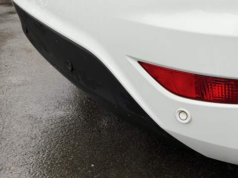 Ford Fiesta 1.0T EcoBoost Zetec Hatchback 5dr Petrol Powershift Euro 6 (100 ps) - U2345