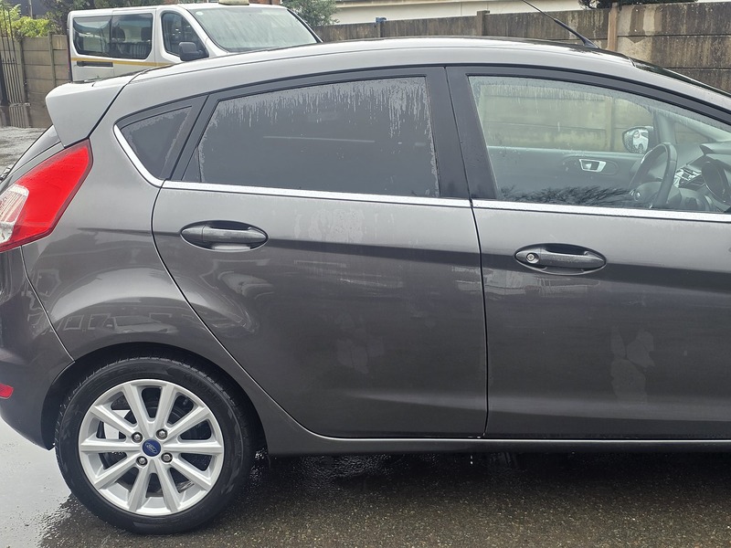 Ford Fiesta 1.0T EcoBoost Titanium Hatchback 5dr Petrol Powershift Euro 6 (100 ps) - U2349