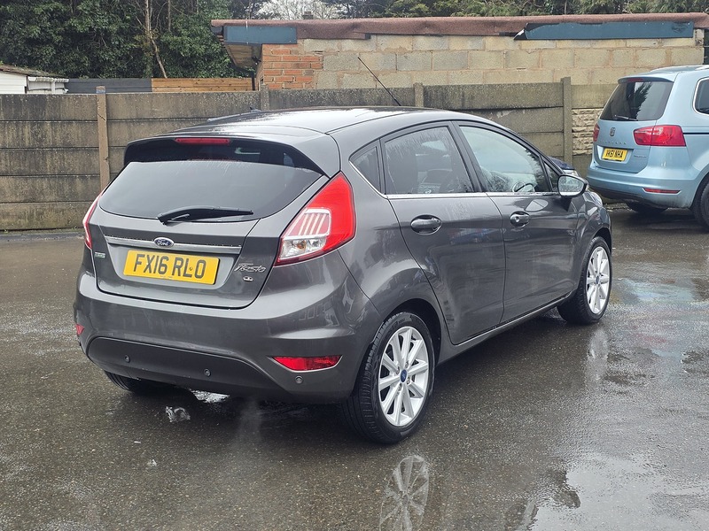 Ford Fiesta 1.0T EcoBoost Titanium Hatchback 5dr Petrol Powershift Euro 6 (100 ps) - U2349