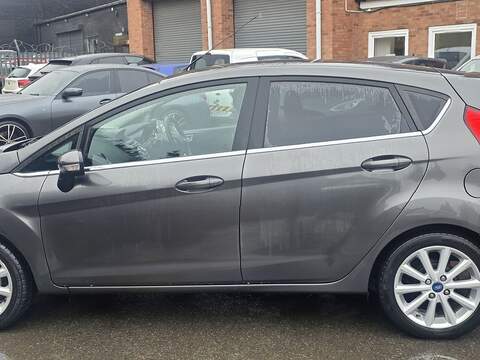 Ford Fiesta 1.0T EcoBoost Titanium Hatchback 5dr Petrol Powershift Euro 6 (100 ps) - U2349