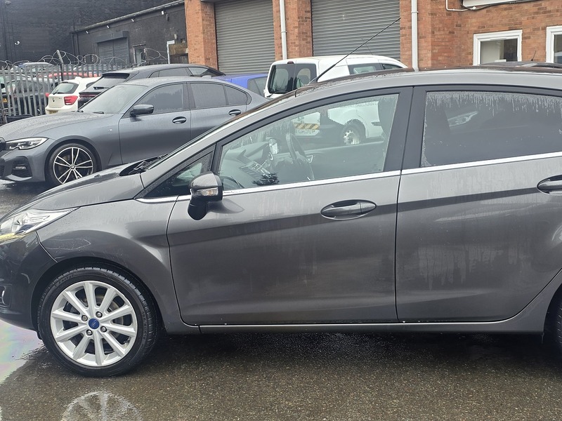 Ford Fiesta 1.0T EcoBoost Titanium Hatchback 5dr Petrol Powershift Euro 6 (100 ps) - U2349