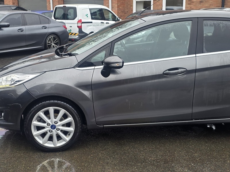 Ford Fiesta 1.0T EcoBoost Titanium Hatchback 5dr Petrol Powershift Euro 6 (100 ps) - U2349