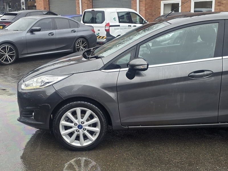 Ford Fiesta 1.0T EcoBoost Titanium Hatchback 5dr Petrol Powershift Euro 6 (100 ps) - U2349