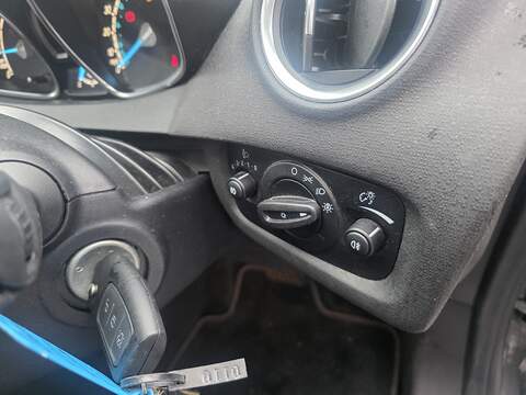 Ford Fiesta 1.0T EcoBoost Titanium Hatchback 5dr Petrol Powershift Euro 6 (100 ps) - U2349