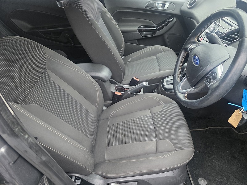 Ford Fiesta 1.0T EcoBoost Titanium Hatchback 5dr Petrol Powershift Euro 6 (100 ps) - U2349