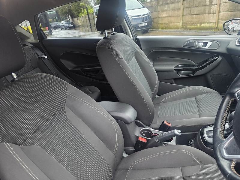 Ford Fiesta 1.0T EcoBoost Titanium Hatchback 5dr Petrol Powershift Euro 6 (100 ps) - U2349