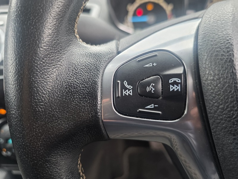 Ford Fiesta 1.0T EcoBoost Titanium Hatchback 5dr Petrol Powershift Euro 6 (100 ps) - U2349