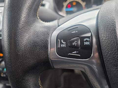 Ford Fiesta 1.0T EcoBoost Titanium Hatchback 5dr Petrol Powershift Euro 6 (100 ps) - U2349