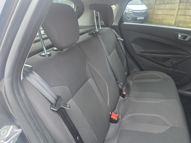 Ford Fiesta 1.0T EcoBoost Titanium Hatchback 5dr Petrol Powershift Euro 6 (100 ps) - U2349