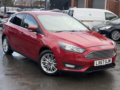 Ford Focus 1.0T EcoBoost Zetec Hatchback 5dr Petrol Powershift Euro 6 (100 ps)