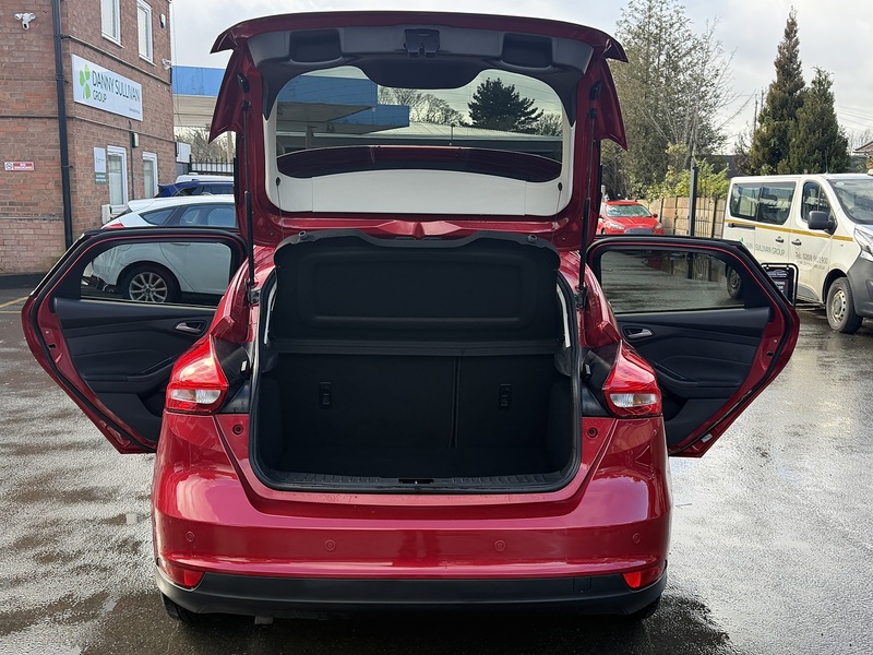 Ford Focus 1.0T EcoBoost Zetec Edition Hatchback 5dr Petrol Auto Euro 6 (s/s) (125 ps) - U2353