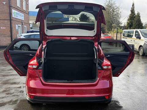 Ford Focus 1.0T EcoBoost Zetec Edition Hatchback 5dr Petrol Auto Euro 6 (s/s) (125 ps) - U2353