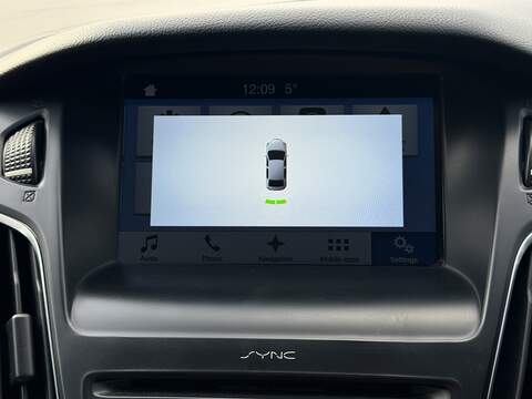 Ford Focus 1.0T EcoBoost Zetec Edition Hatchback 5dr Petrol Auto Euro 6 (s/s) (125 ps) - U2353