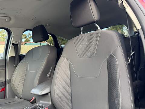 Ford Focus 1.0T EcoBoost Zetec Edition Hatchback 5dr Petrol Auto Euro 6 (s/s) (125 ps) - U2353