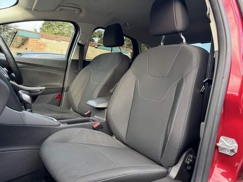 Ford Focus 1.0T EcoBoost Zetec Edition Hatchback 5dr Petrol Auto Euro 6 (s/s) (125 ps) - U2353