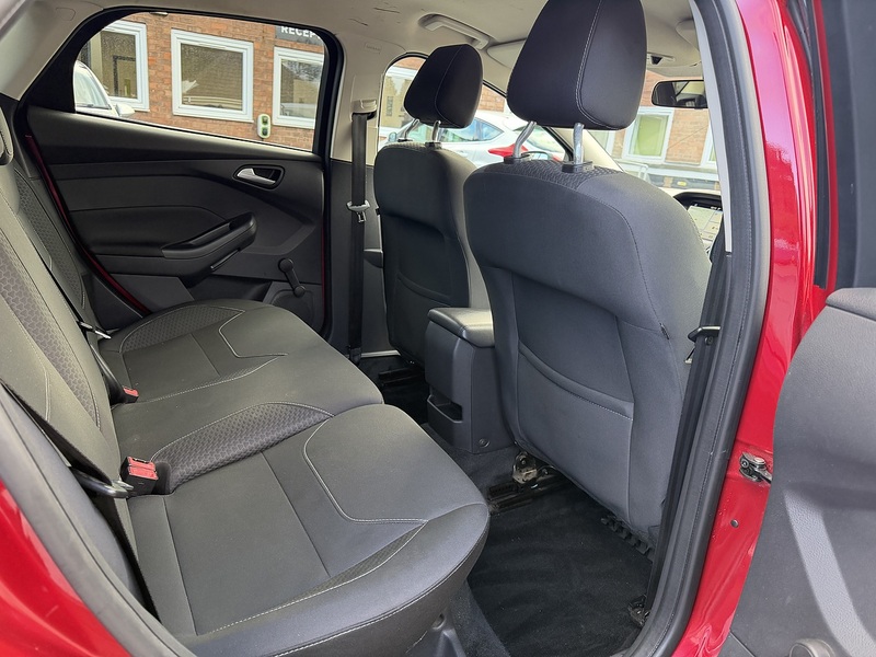 Ford Focus 1.0T EcoBoost Zetec Edition Hatchback 5dr Petrol Auto Euro 6 (s/s) (125 ps) - U2353