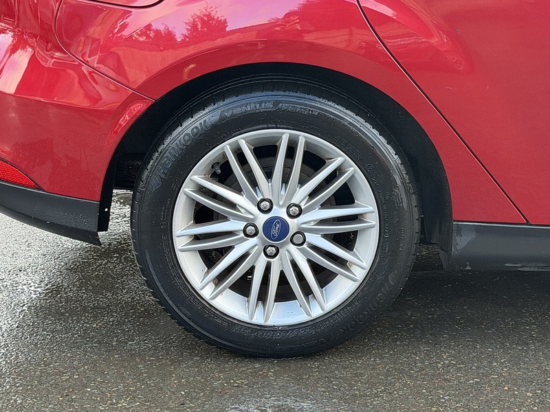 Ford Focus 1.0T EcoBoost Zetec Edition Hatchback 5dr Petrol Auto Euro 6 (s/s) (125 ps) - U2353