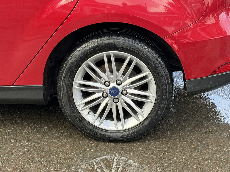 Ford Focus 1.0T EcoBoost Zetec Edition Hatchback 5dr Petrol Auto Euro 6 (s/s) (125 ps) - U2353
