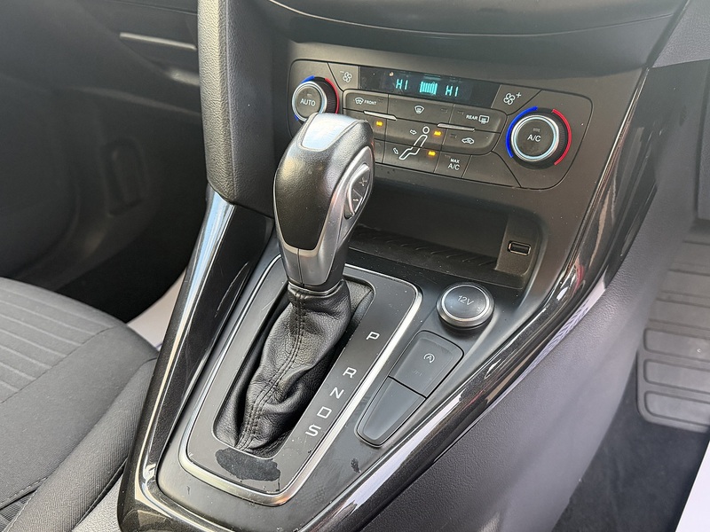 Ford Focus 1.0T EcoBoost Titanium Hatchback 5dr Petrol Auto Euro 6 (s/s) (125 ps) - U2354