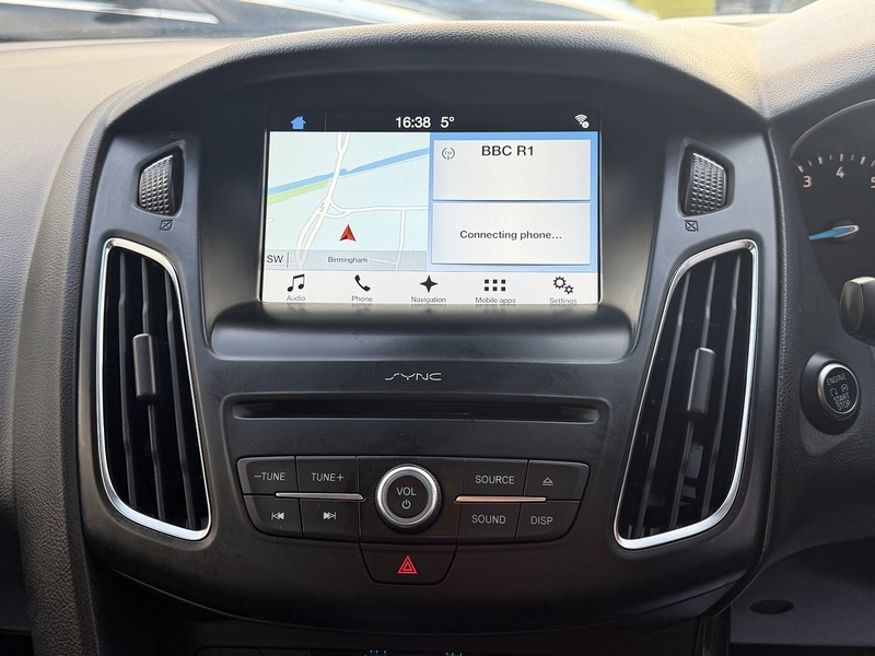 Ford Focus 1.0T EcoBoost Titanium Hatchback 5dr Petrol Auto Euro 6 (s/s) (125 ps) - U2354