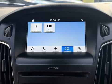 Ford Focus 1.0T EcoBoost Titanium Hatchback 5dr Petrol Auto Euro 6 (s/s) (125 ps) - U2354