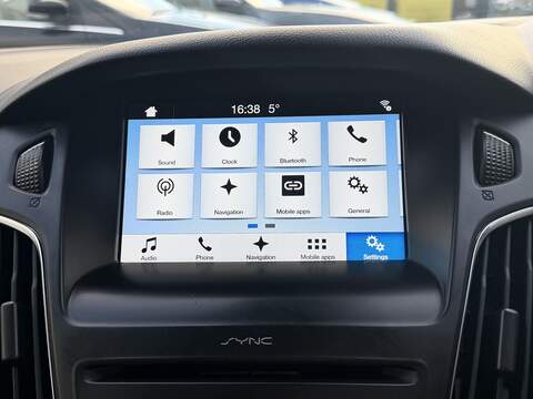 Ford Focus 1.0T EcoBoost Titanium Hatchback 5dr Petrol Auto Euro 6 (s/s) (125 ps) - U2354