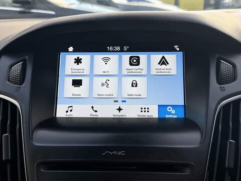 Ford Focus 1.0T EcoBoost Titanium Hatchback 5dr Petrol Auto Euro 6 (s/s) (125 ps) - U2354