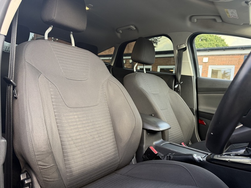 Ford Focus 1.0T EcoBoost Titanium Hatchback 5dr Petrol Auto Euro 6 (s/s) (125 ps) - U2354