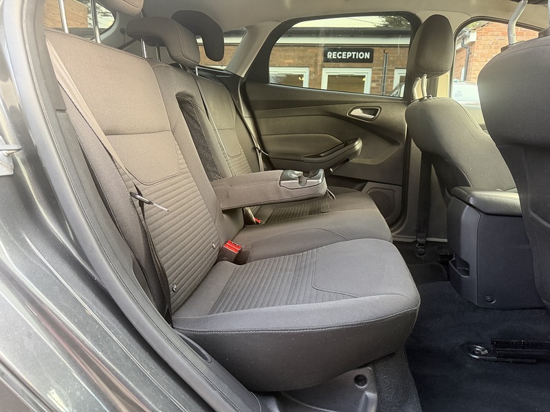 Ford Focus 1.0T EcoBoost Titanium Hatchback 5dr Petrol Auto Euro 6 (s/s) (125 ps) - U2354