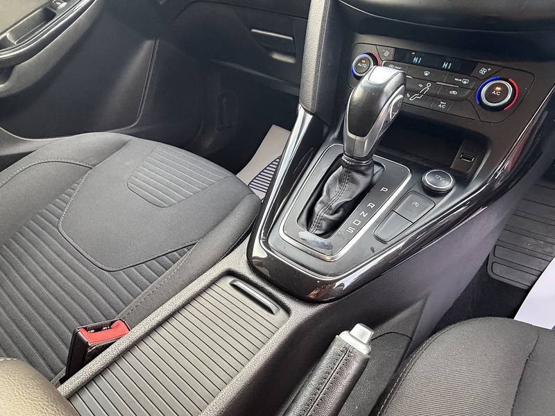 Ford Focus 1.0T EcoBoost Titanium Hatchback 5dr Petrol Auto Euro 6 (s/s) (125 ps) - U2354