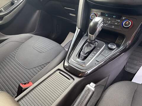 Ford Focus 1.0T EcoBoost Titanium Hatchback 5dr Petrol Auto Euro 6 (s/s) (125 ps) - U2354