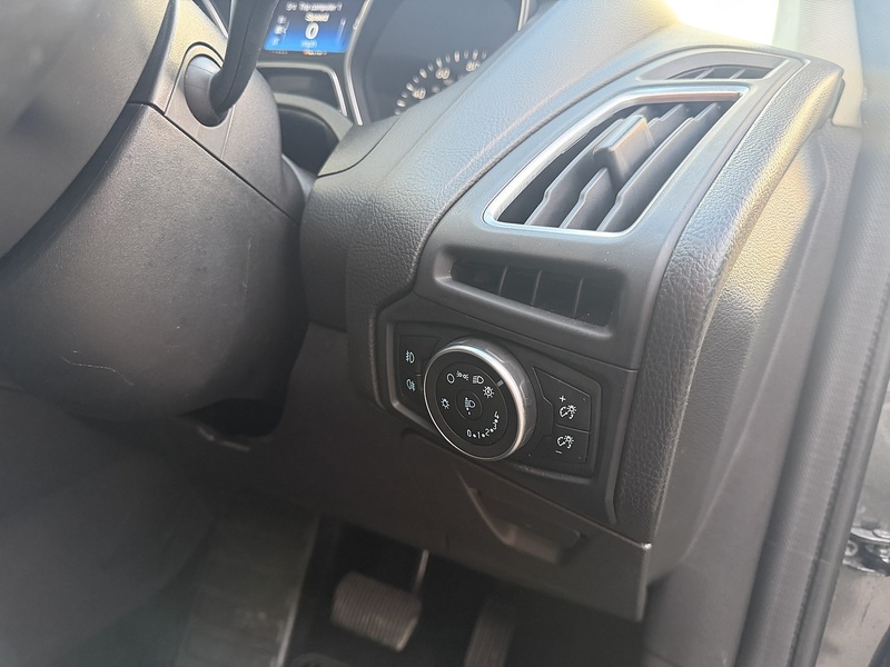 Ford Focus 1.0T EcoBoost Titanium Hatchback 5dr Petrol Auto Euro 6 (s/s) (125 ps) - U2354