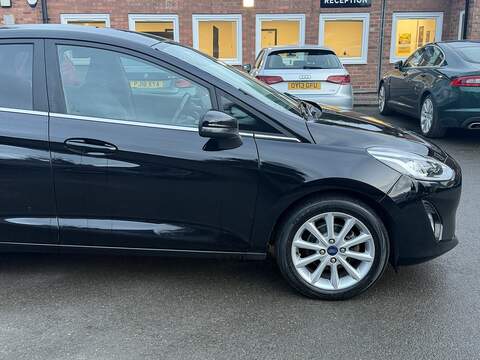 Ford Fiesta 1.0T EcoBoost Titanium Hatchback 5dr Petrol Auto Euro 6 (s/s) (100 ps) - U2355