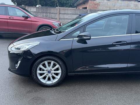 Ford Fiesta 1.0T EcoBoost Titanium Hatchback 5dr Petrol Auto Euro 6 (s/s) (100 ps) - U2355