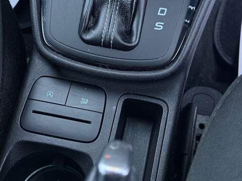 Ford Fiesta 1.0T EcoBoost Titanium Hatchback 5dr Petrol Auto Euro 6 (s/s) (100 ps) - U2355