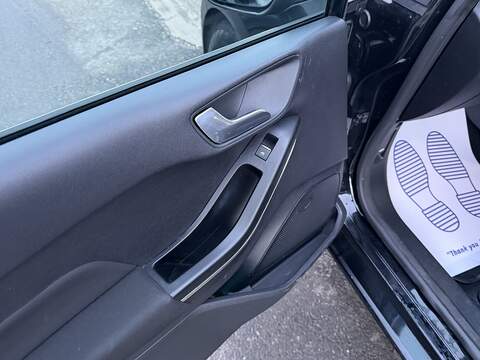 Ford Fiesta 1.0T EcoBoost Titanium Hatchback 5dr Petrol Auto Euro 6 (s/s) (100 ps) - U2355