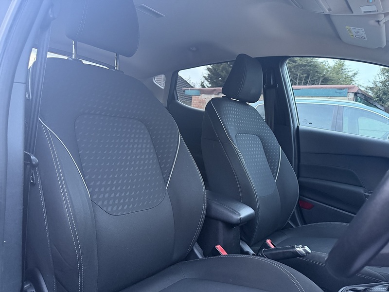 Ford Fiesta 1.0T EcoBoost Titanium Hatchback 5dr Petrol Auto Euro 6 (s/s) (100 ps) - U2355