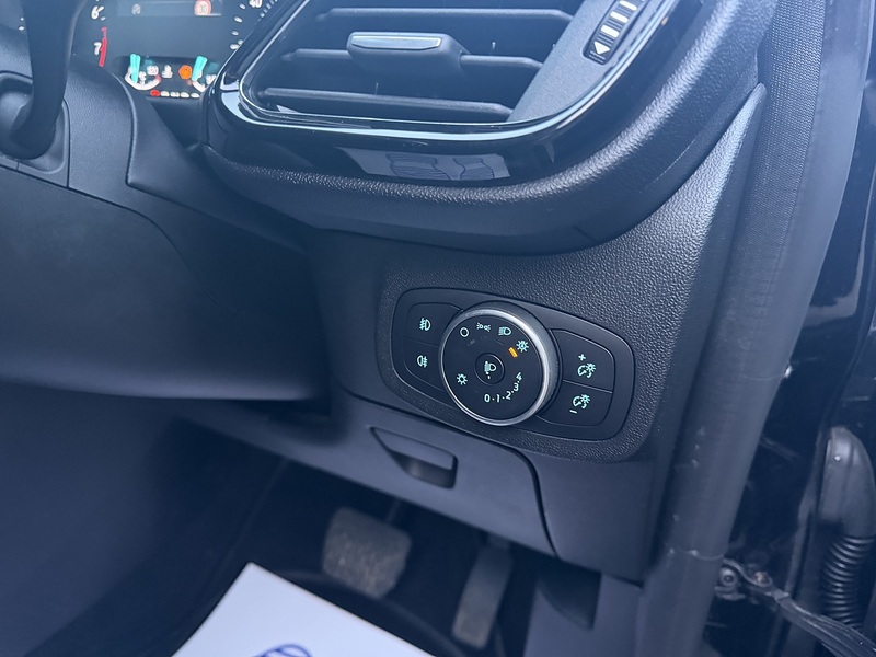 Ford Fiesta 1.0T EcoBoost Titanium Hatchback 5dr Petrol Auto Euro 6 (s/s) (100 ps) - U2355