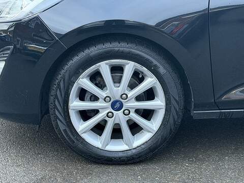 Ford Fiesta 1.0T EcoBoost Titanium Hatchback 5dr Petrol Auto Euro 6 (s/s) (100 ps) - U2355