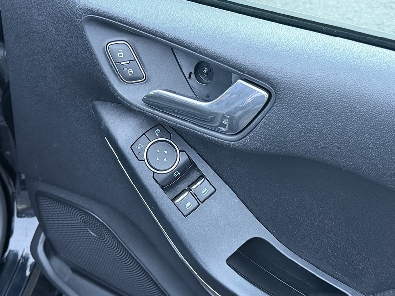 Ford Fiesta 1.0T EcoBoost Titanium Hatchback 5dr Petrol Auto Euro 6 (s/s) (100 ps) - U2355