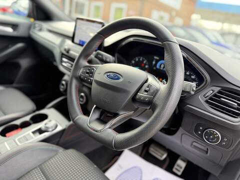 Ford Focus 1.0T EcoBoost ST-Line X Hatchback 5dr Petrol Auto Euro 6 (s/s) (125 ps) - U2357