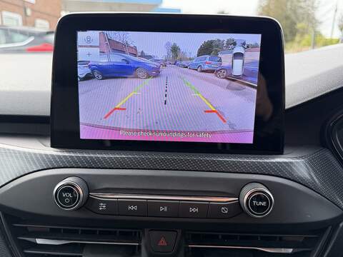 Ford Focus 1.0T EcoBoost ST-Line X Hatchback 5dr Petrol Auto Euro 6 (s/s) (125 ps) - U2357