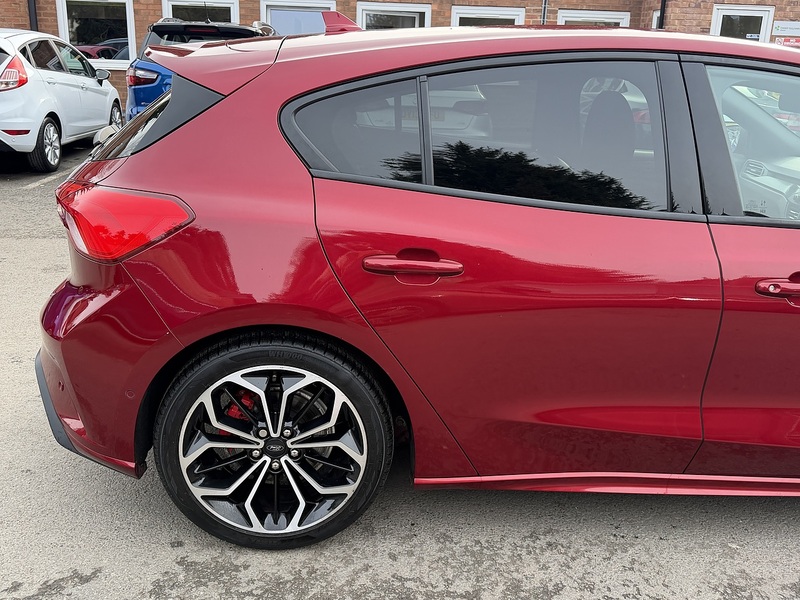 Ford Focus 1.0T EcoBoost ST-Line X Hatchback 5dr Petrol Auto Euro 6 (s/s) (125 ps) - U2357