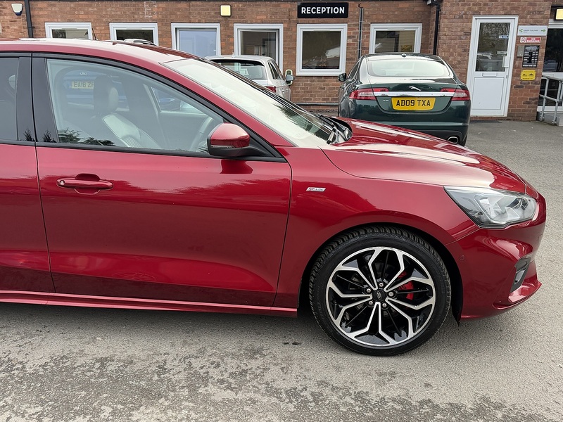 Ford Focus 1.0T EcoBoost ST-Line X Hatchback 5dr Petrol Auto Euro 6 (s/s) (125 ps) - U2357