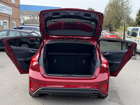 Ford Focus 1.0T EcoBoost ST-Line X Hatchback 5dr Petrol Auto Euro 6 (s/s) (125 ps) - U2357