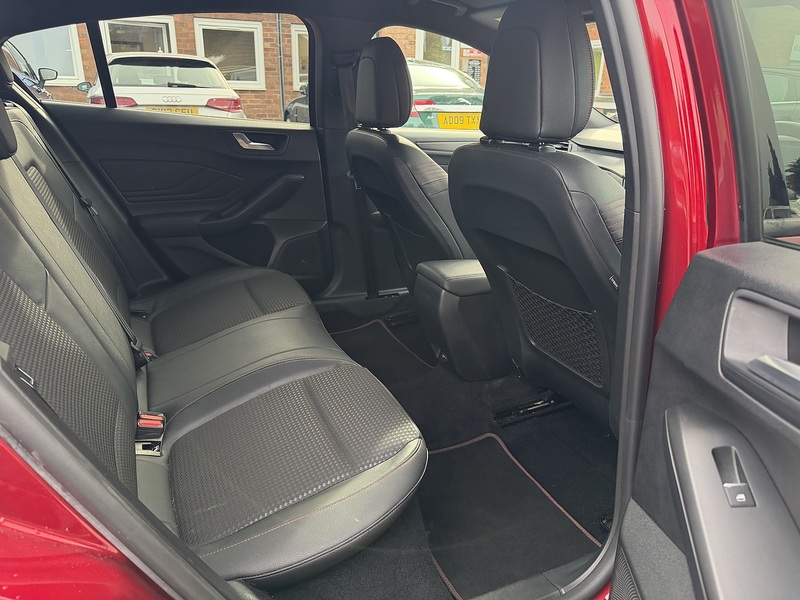 Ford Focus 1.0T EcoBoost ST-Line X Hatchback 5dr Petrol Auto Euro 6 (s/s) (125 ps) - U2357